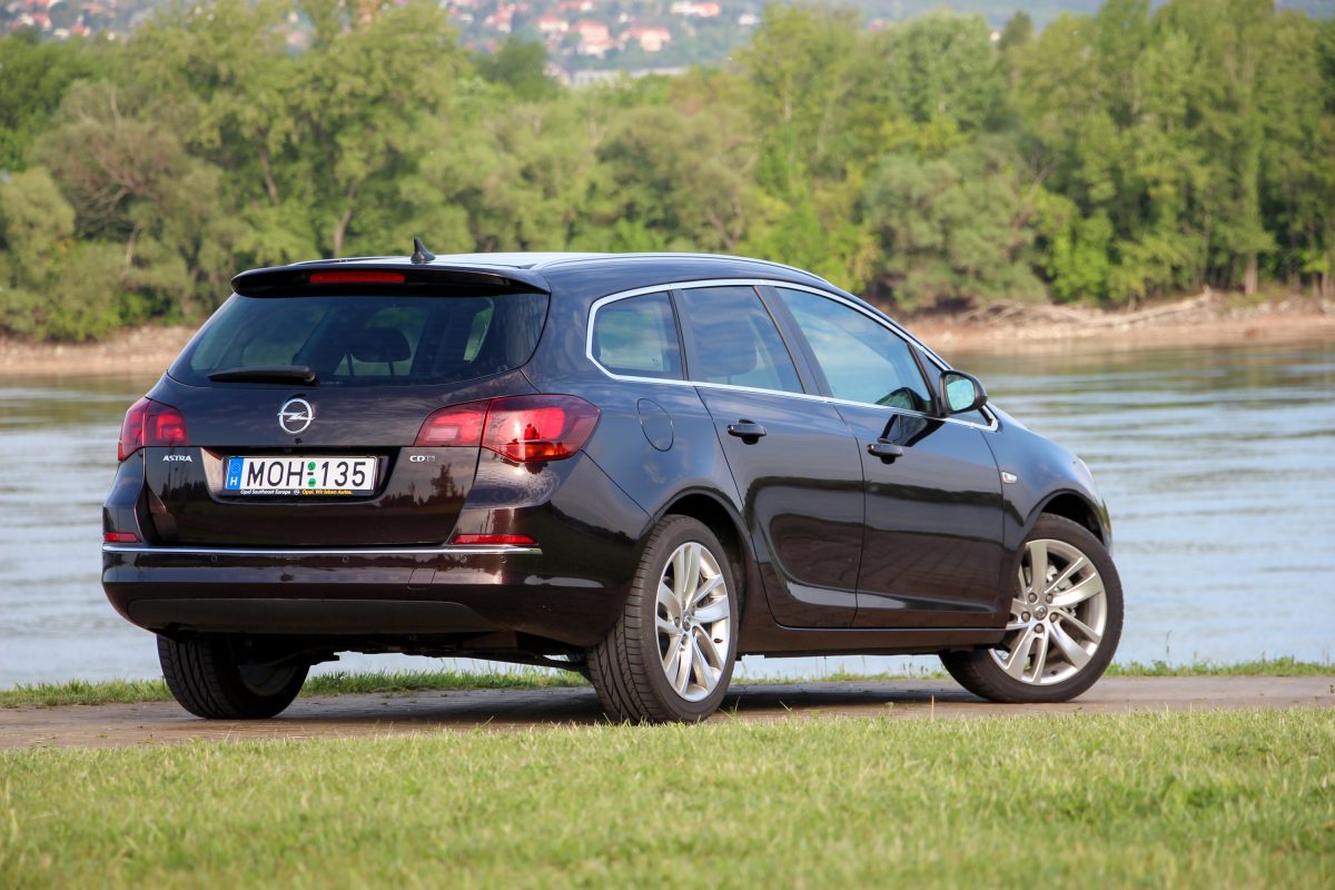 OPEL ASTRA J