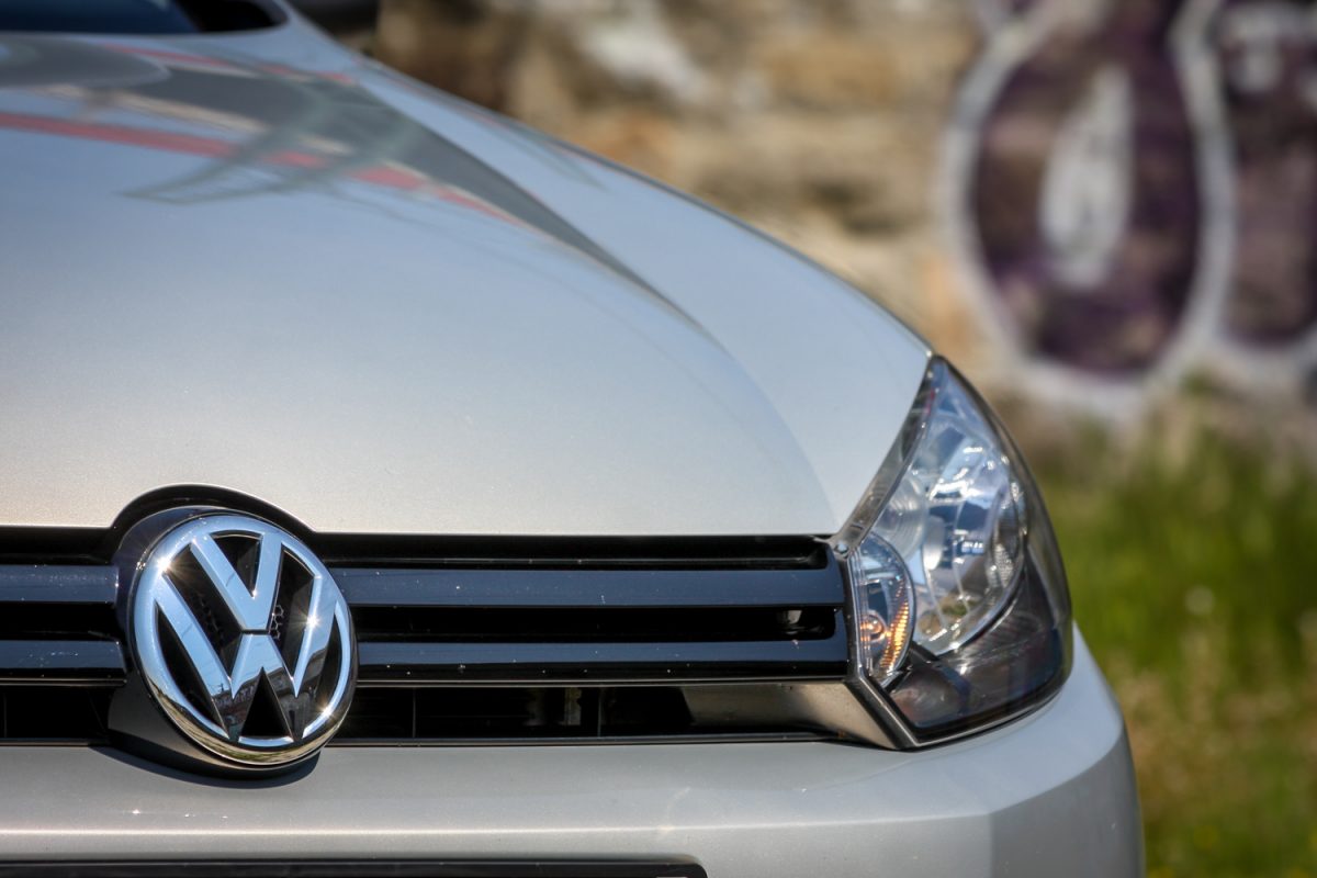 VOLKSWAGEN GOLF VI