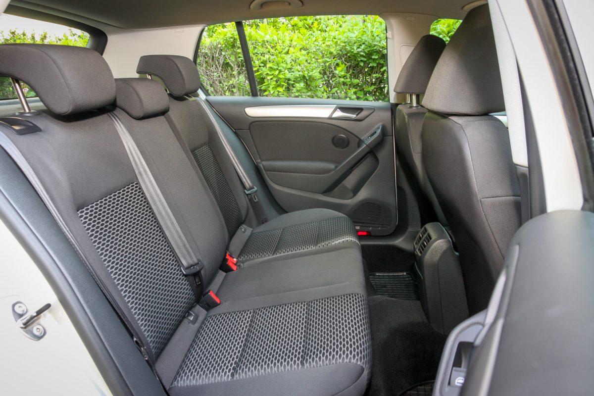 VOLKSWAGEN GOLF VI