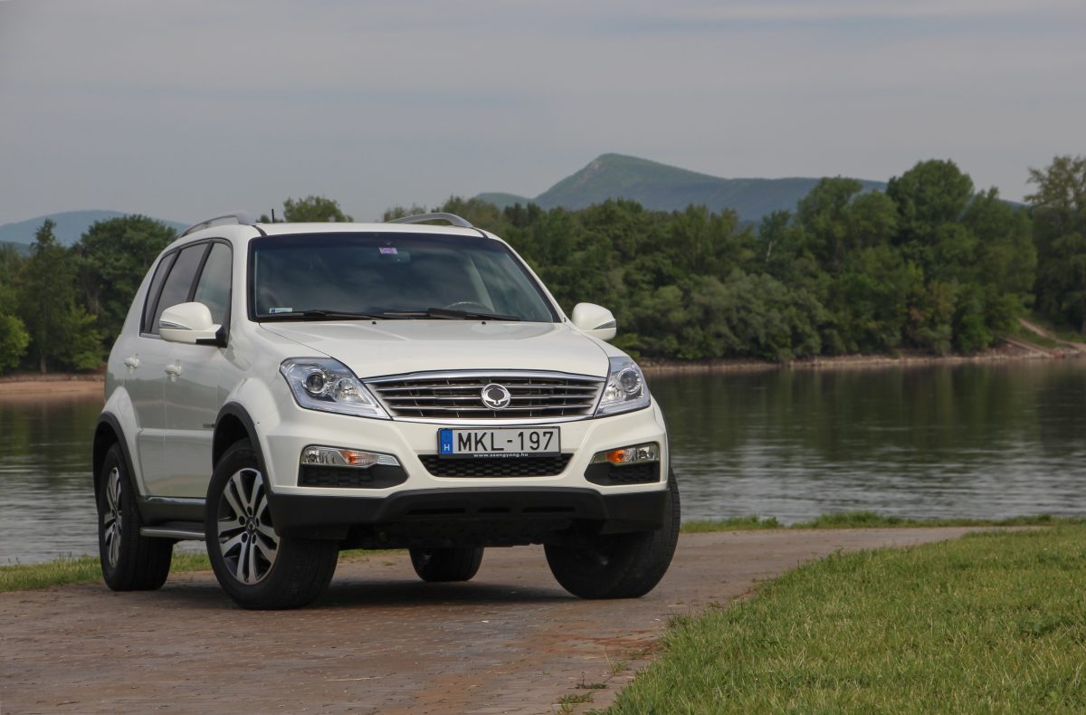 SSANGYONG REXTON