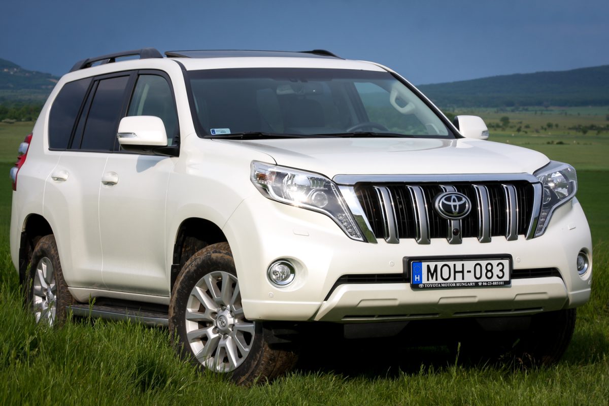 TOYOTA LAND CRUISER