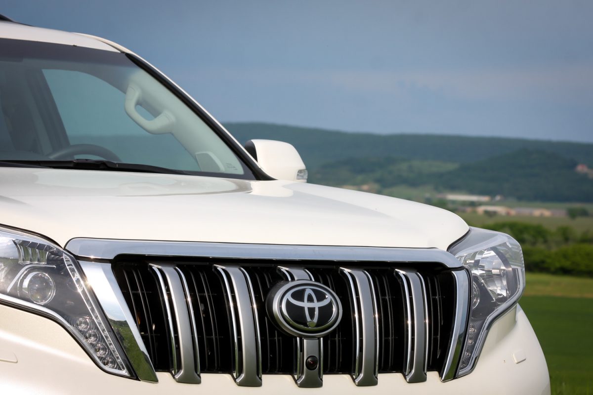 TOYOTA LAND CRUISER