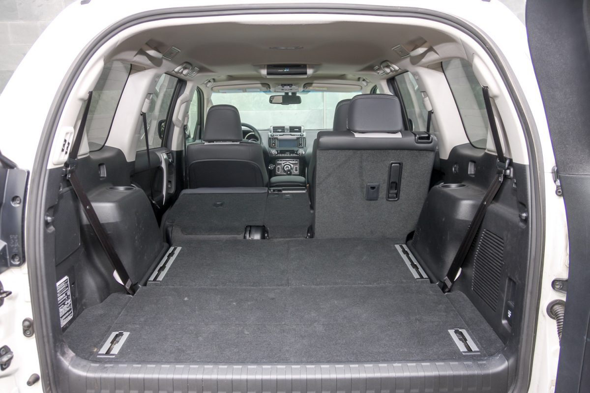 TOYOTA LAND CRUISER