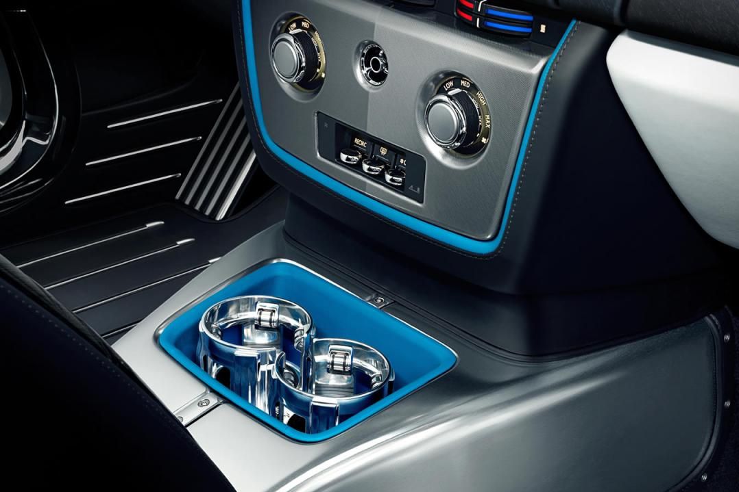 ROLLS-ROYCE