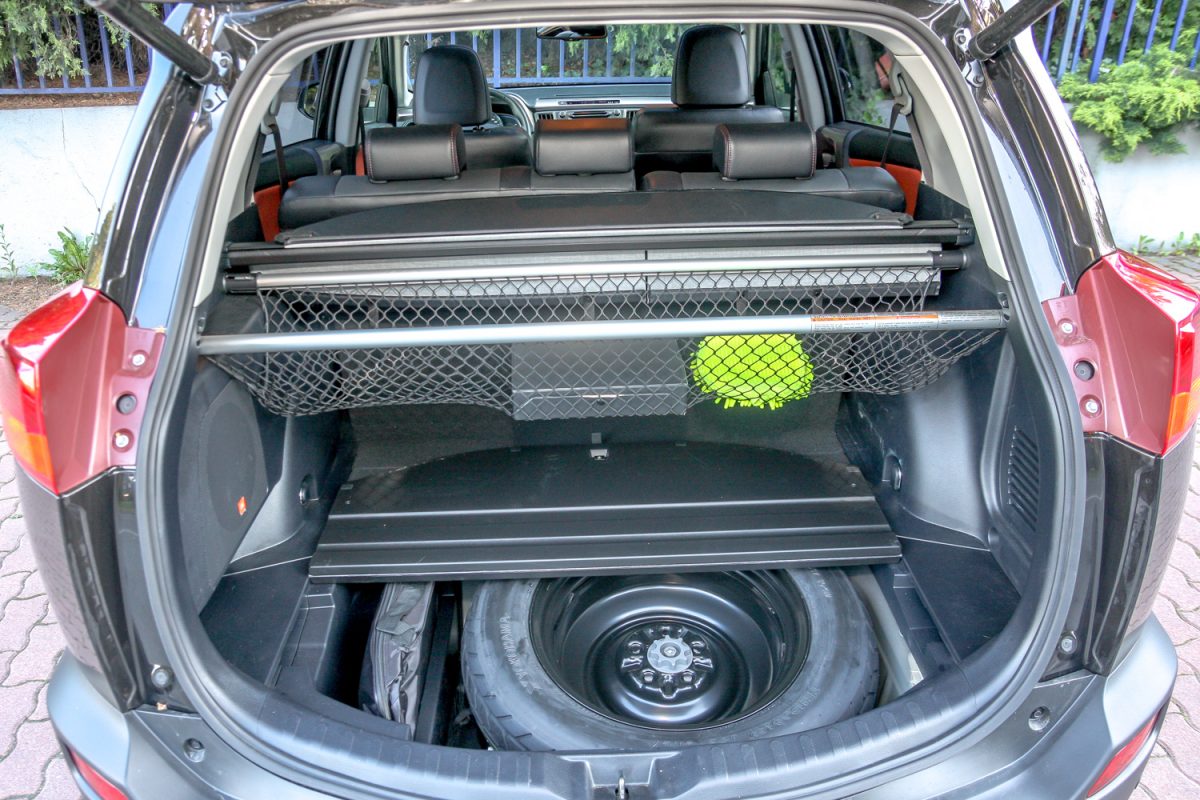 TOYOTA RAV 4