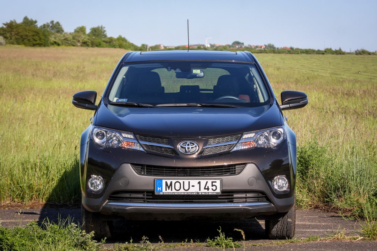 TOYOTA RAV 4