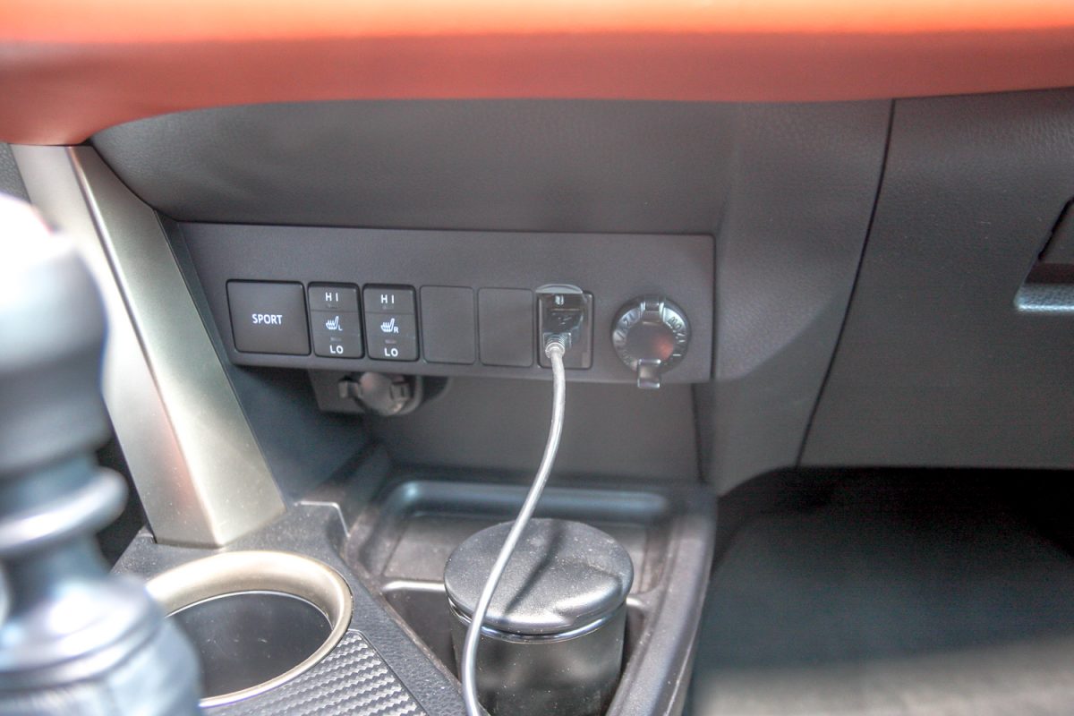 TOYOTA RAV 4
