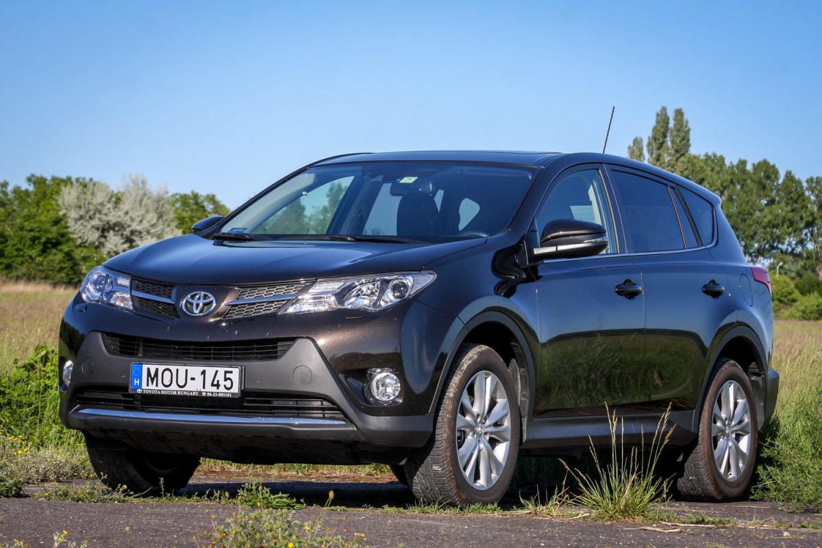 TOYOTA RAV 4