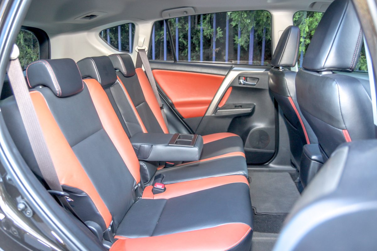 TOYOTA RAV 4