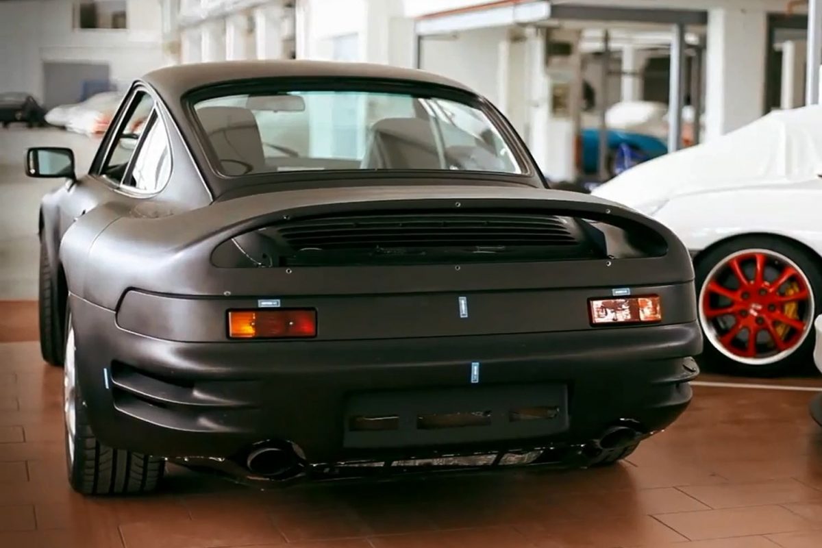 PORSCHE