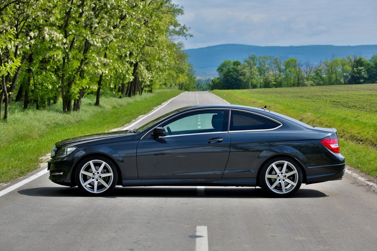 MERCEDES-BENZ