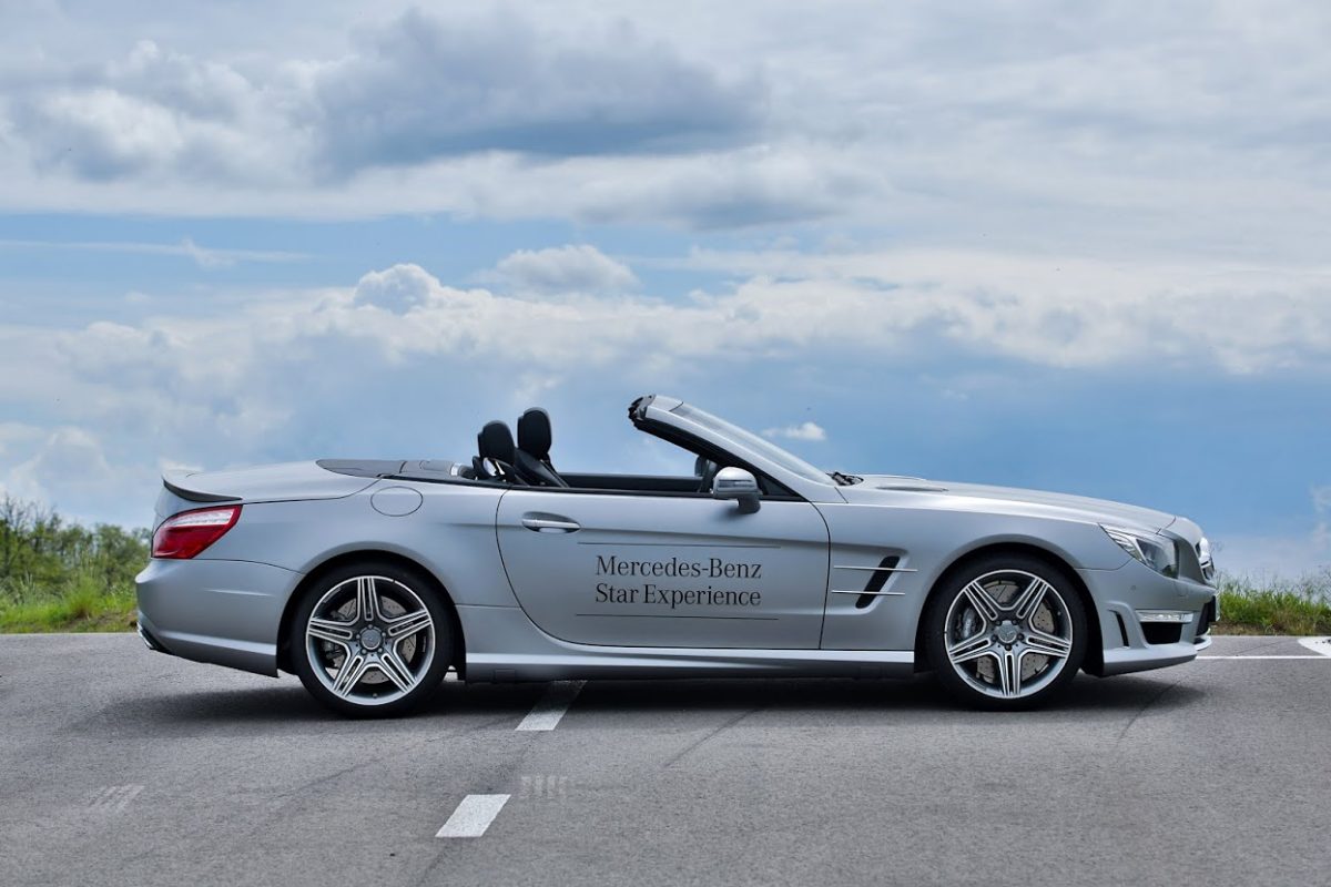 MERCEDES-BENZ