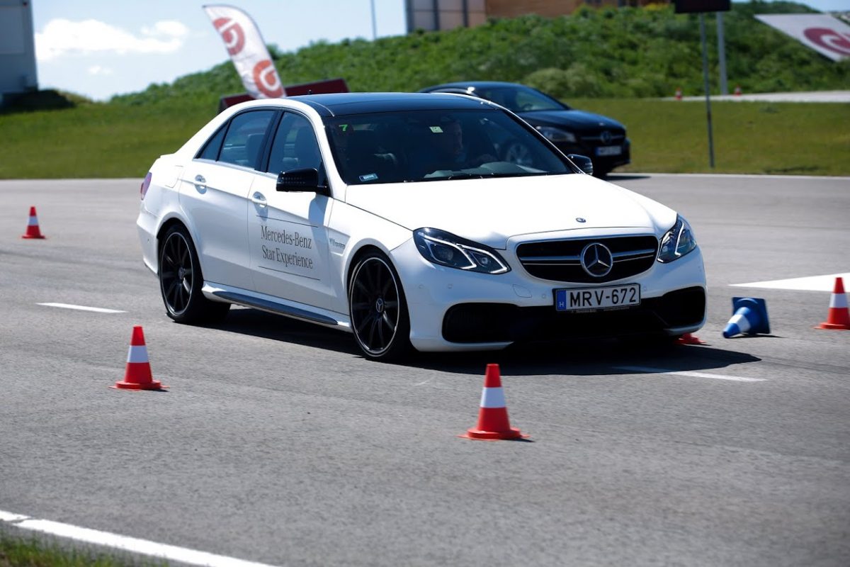 MERCEDES-BENZ