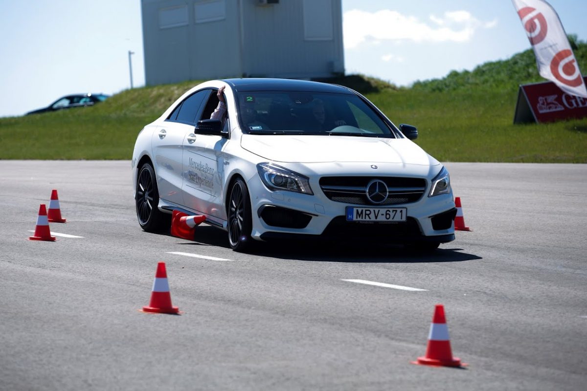 MERCEDES-BENZ