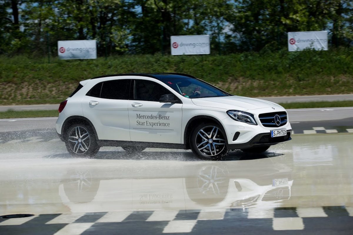 MERCEDES-BENZ