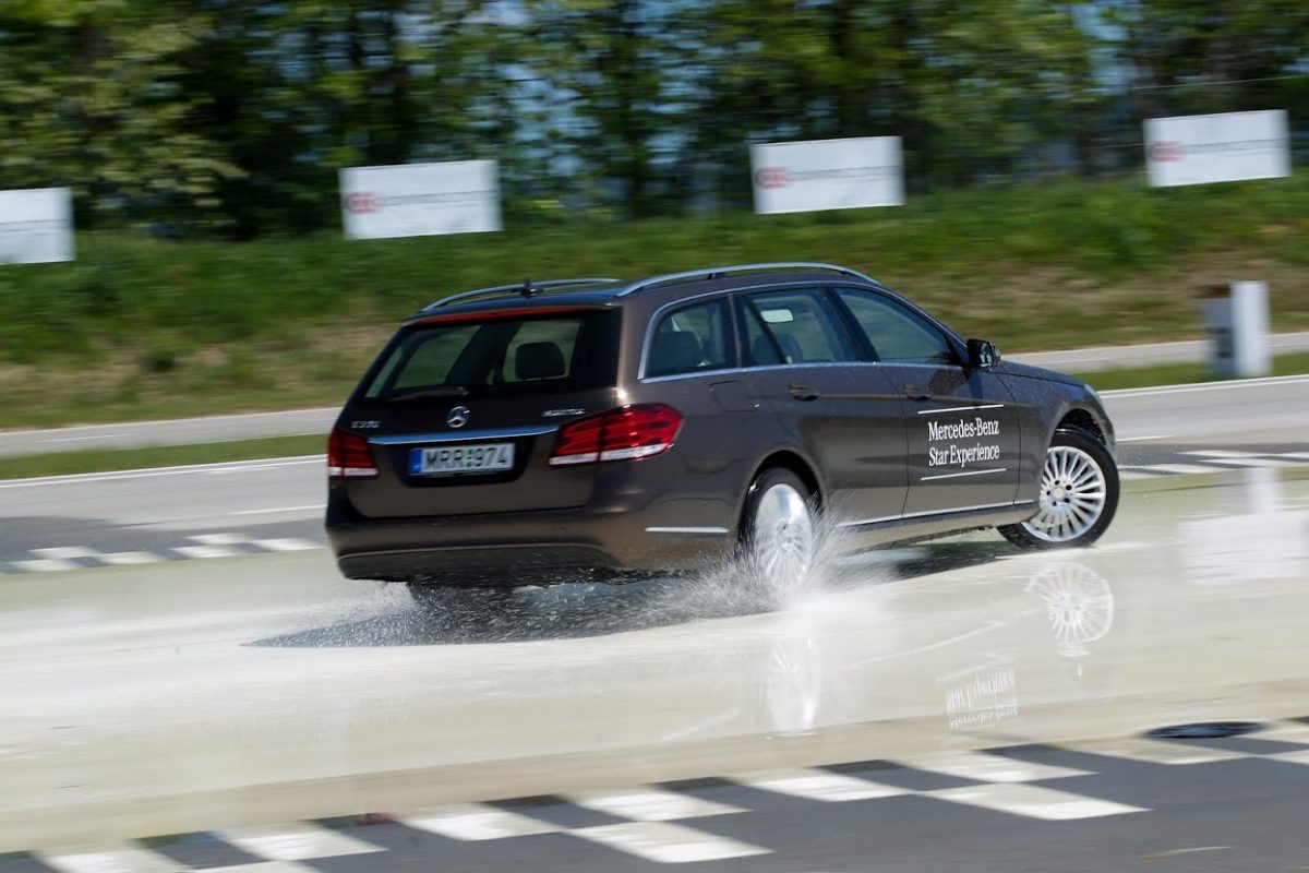 MERCEDES-BENZ