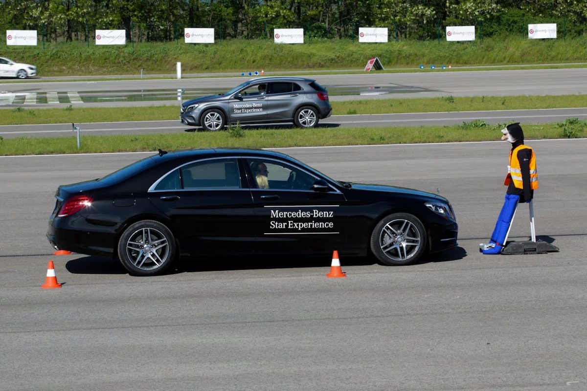 MERCEDES-BENZ