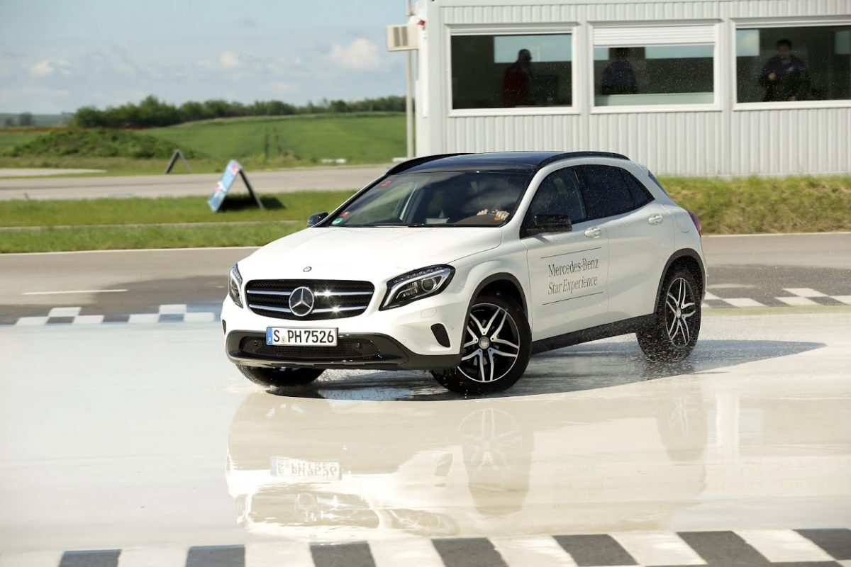 MERCEDES-BENZ