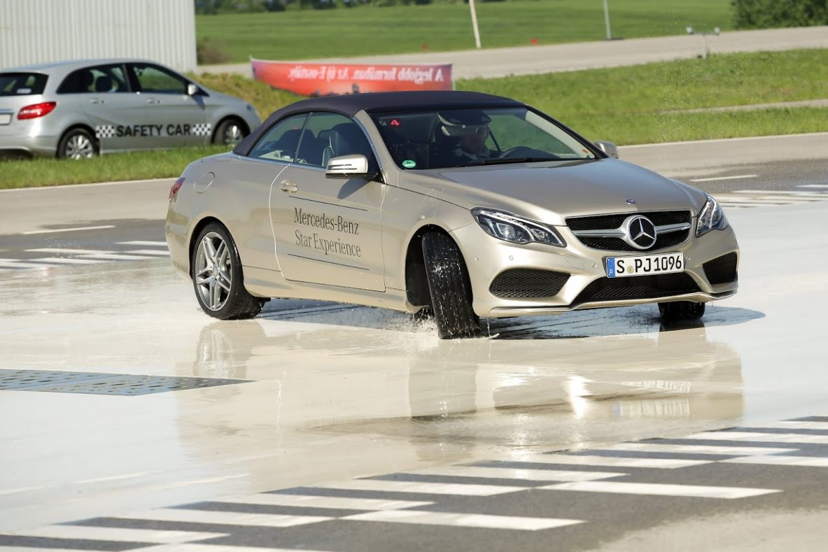 MERCEDES-BENZ