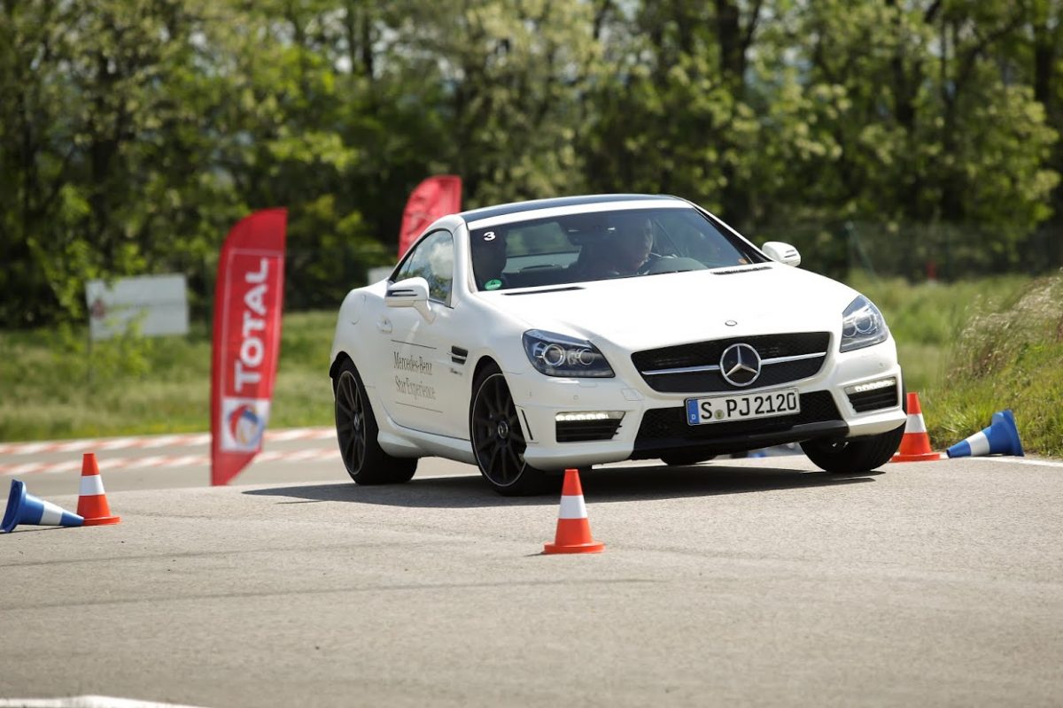 MERCEDES-BENZ