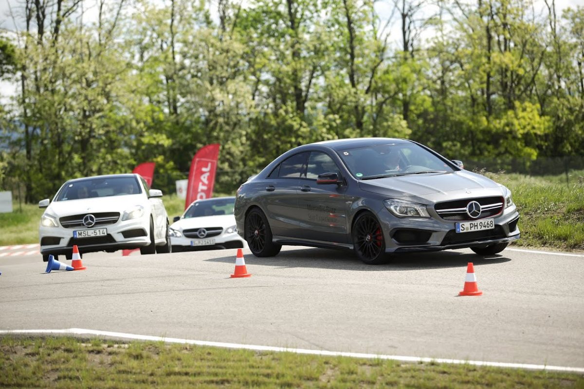 MERCEDES-BENZ