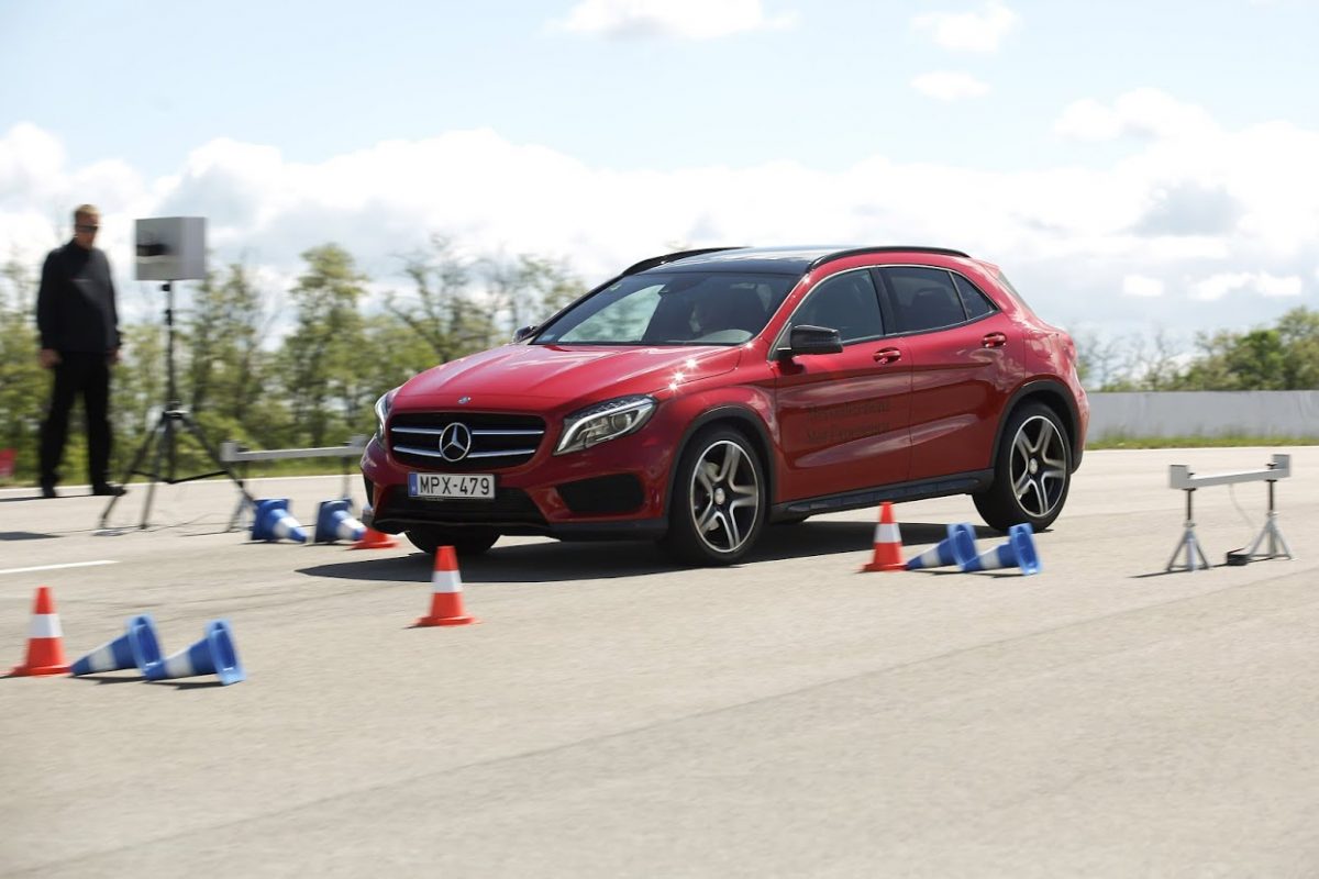 MERCEDES-BENZ