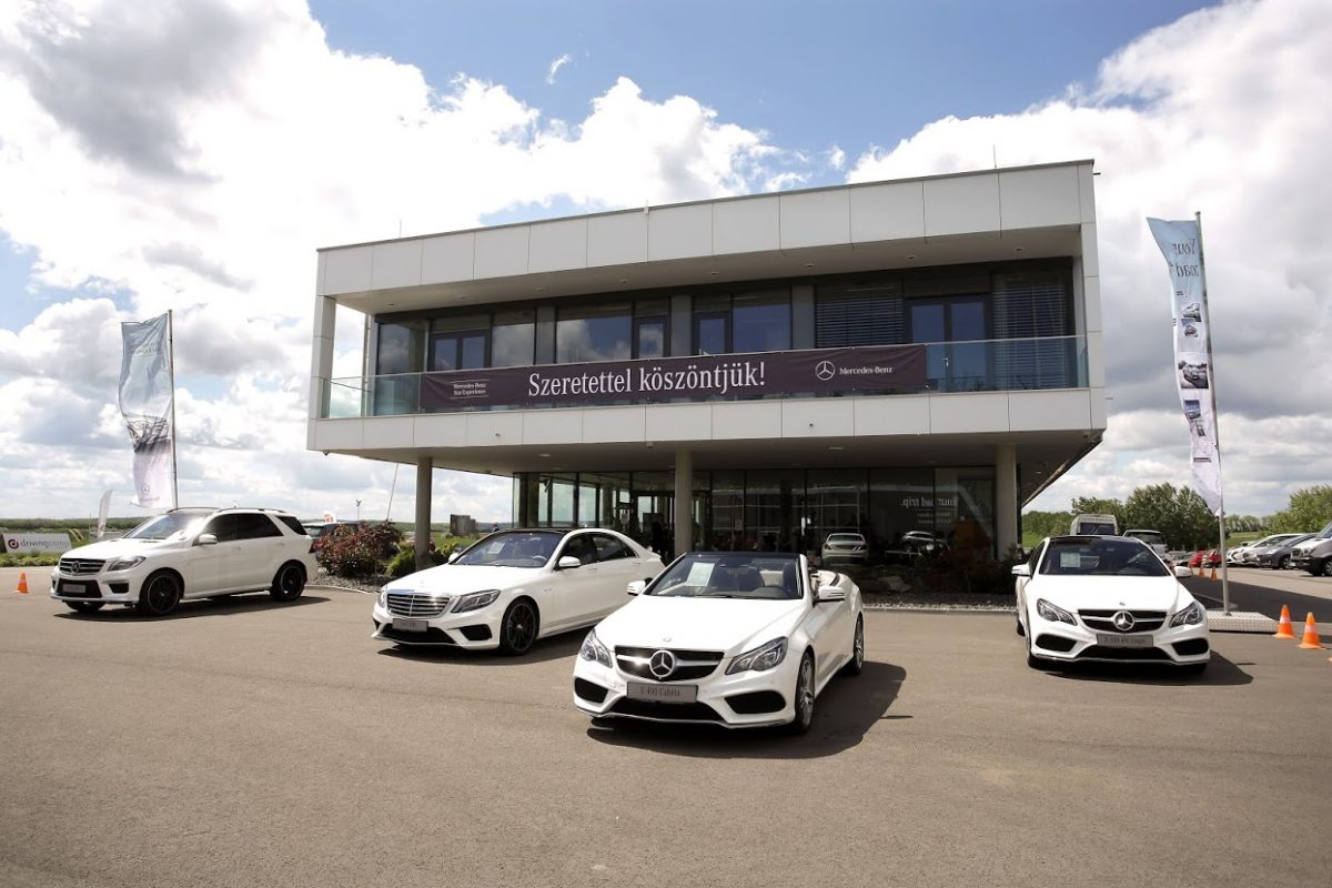 MERCEDES-BENZ