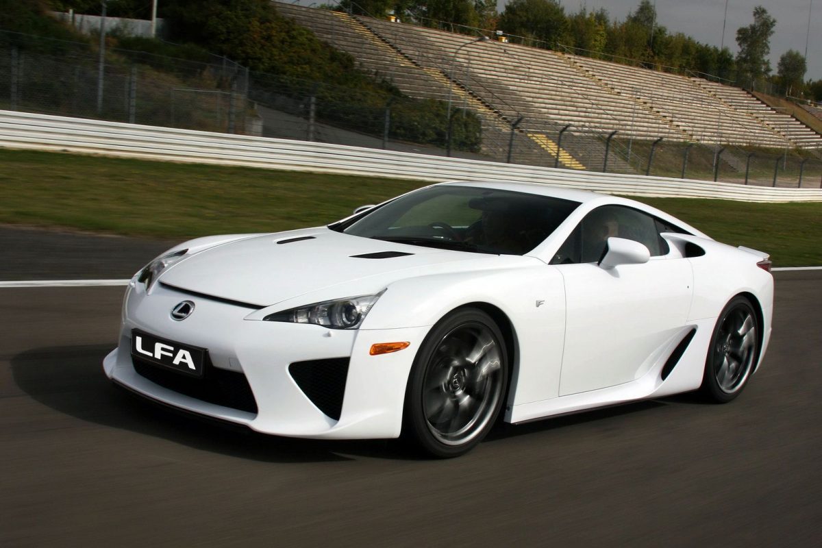 LEXUS