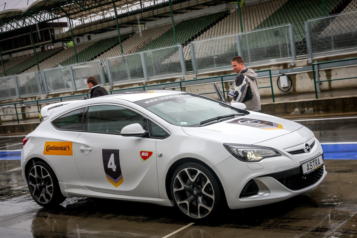 OPEL