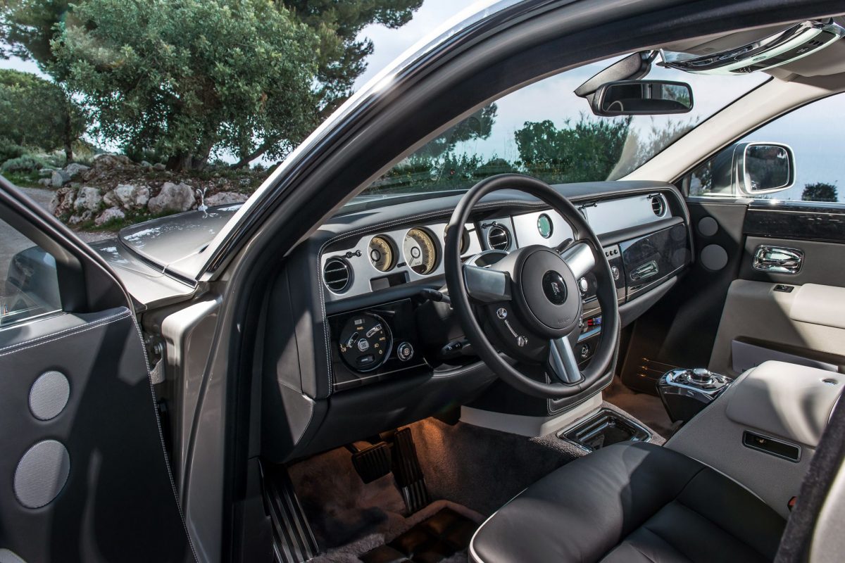 ROLLS-ROYCE