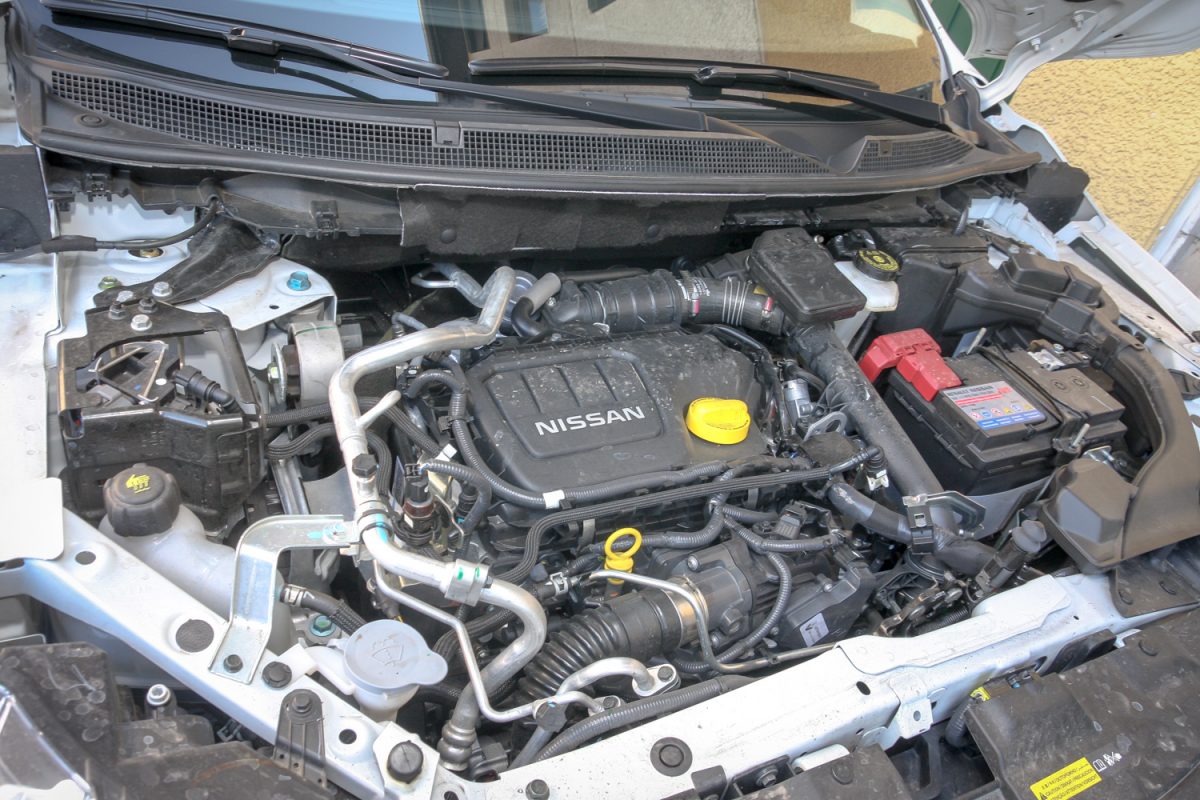 NISSAN
