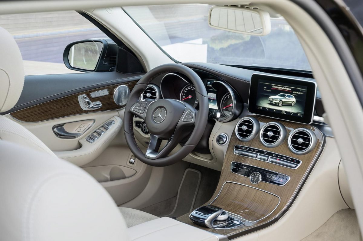MERCEDES-BENZ