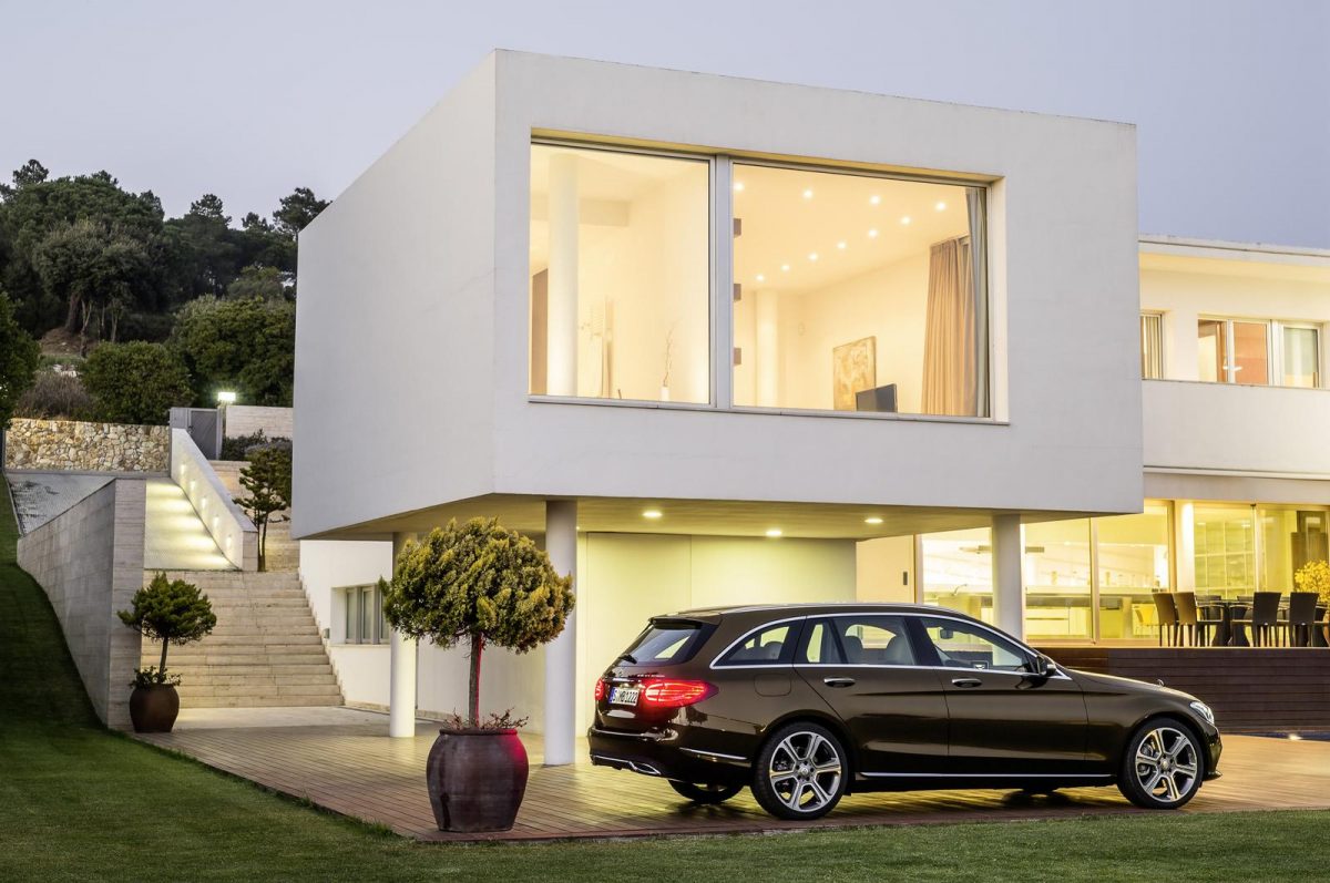 MERCEDES-BENZ