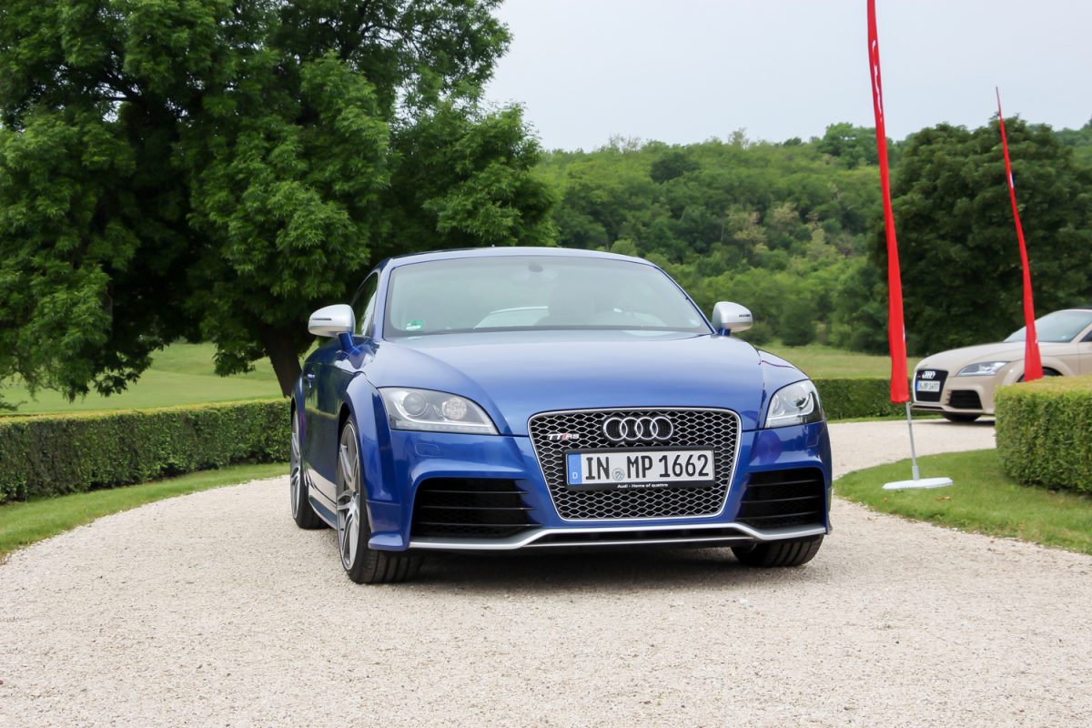 AUDI