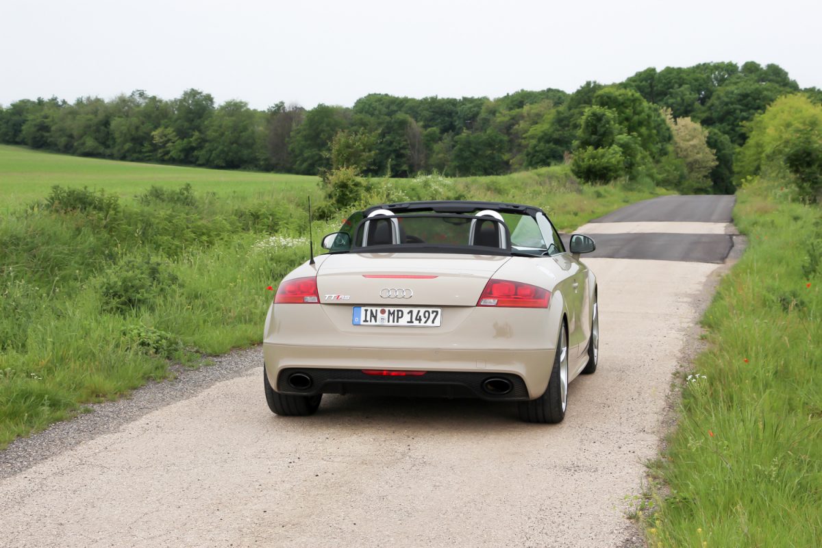 AUDI