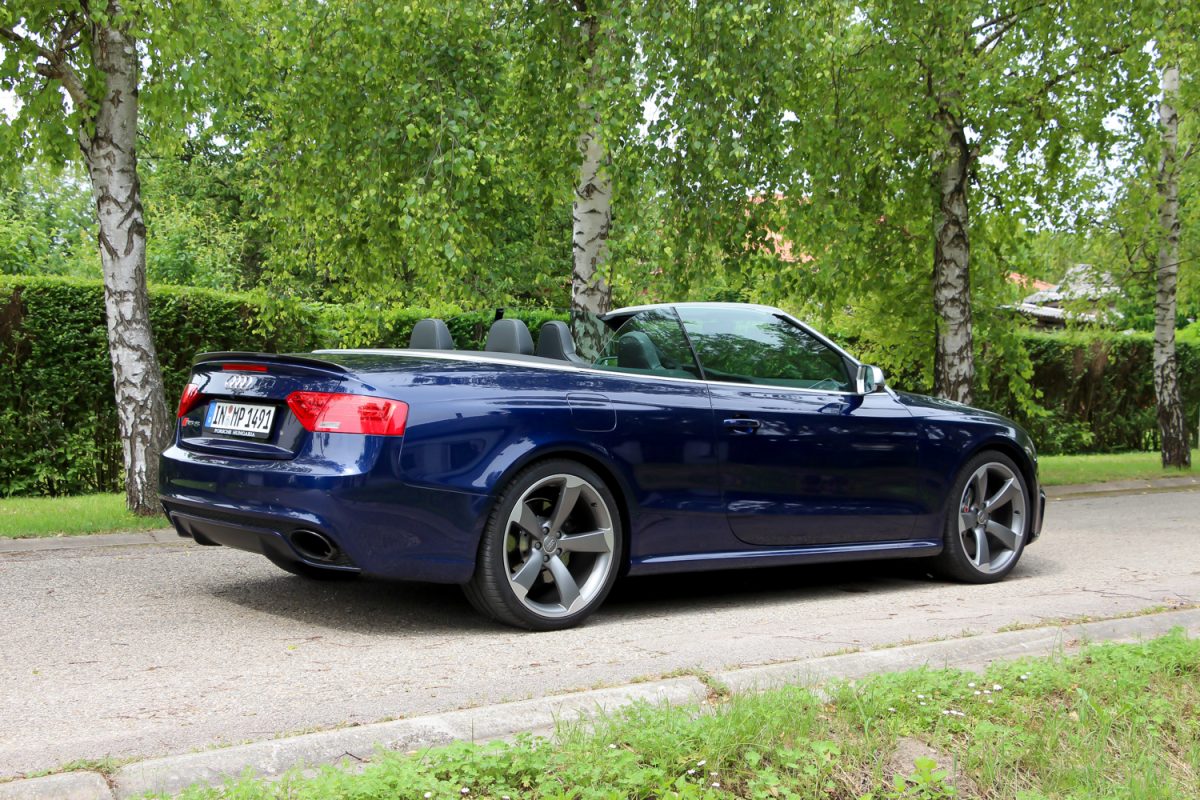 AUDI