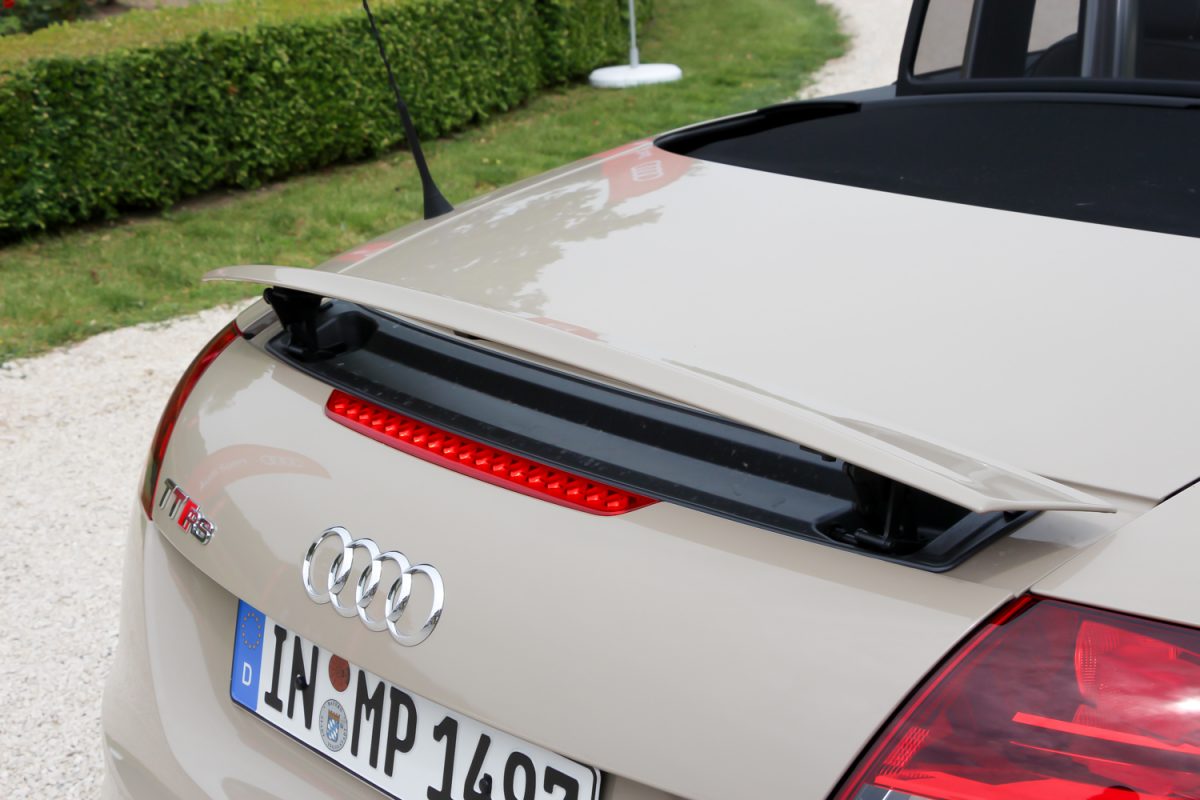 AUDI