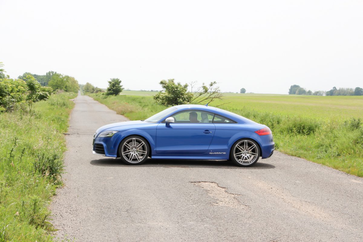 AUDI