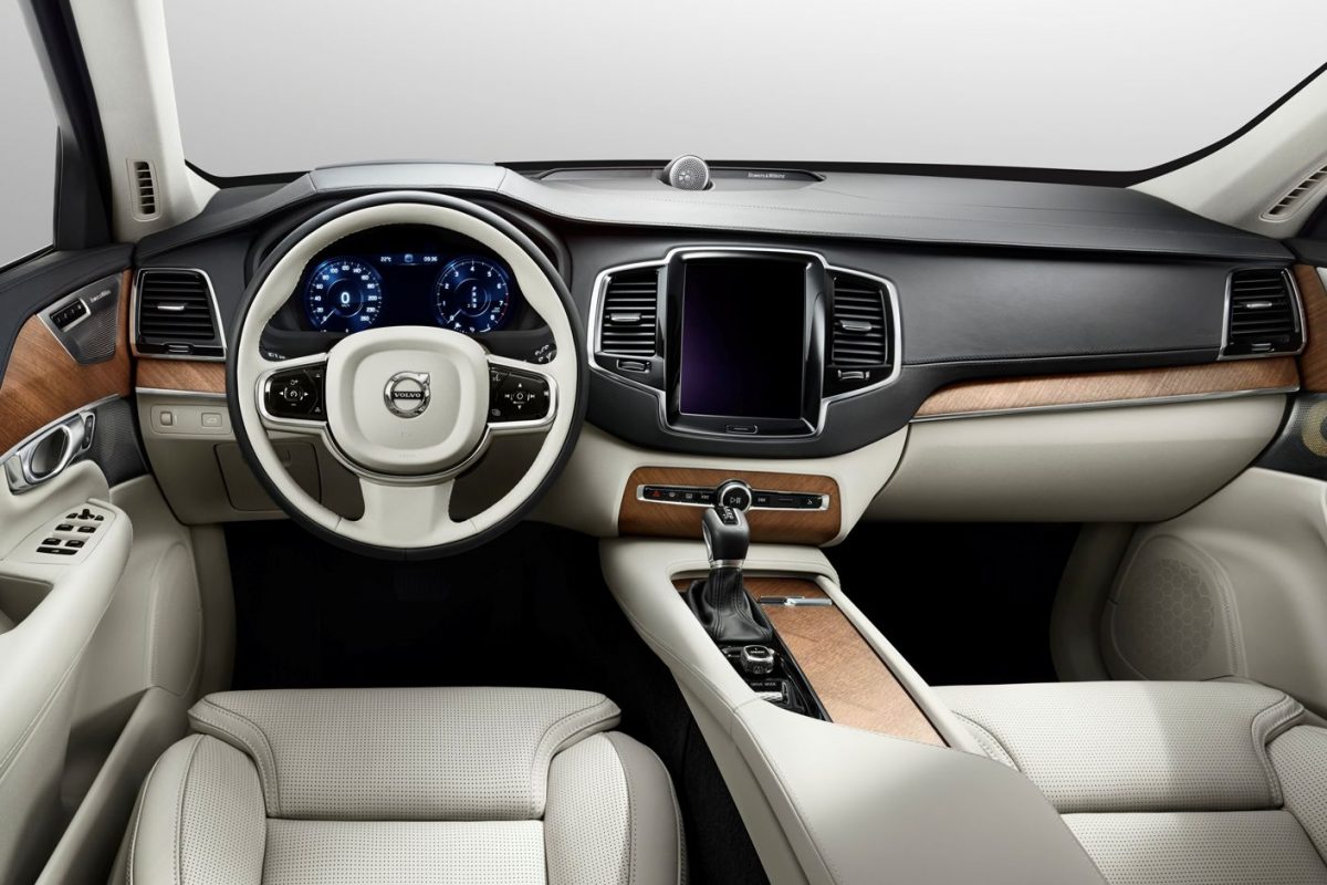 VOLVO