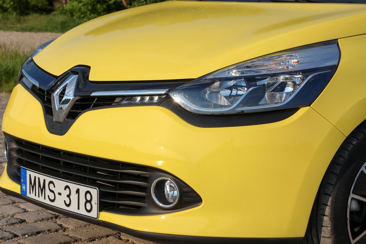 RENAULT CLIO