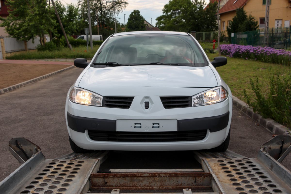 RENAULT
