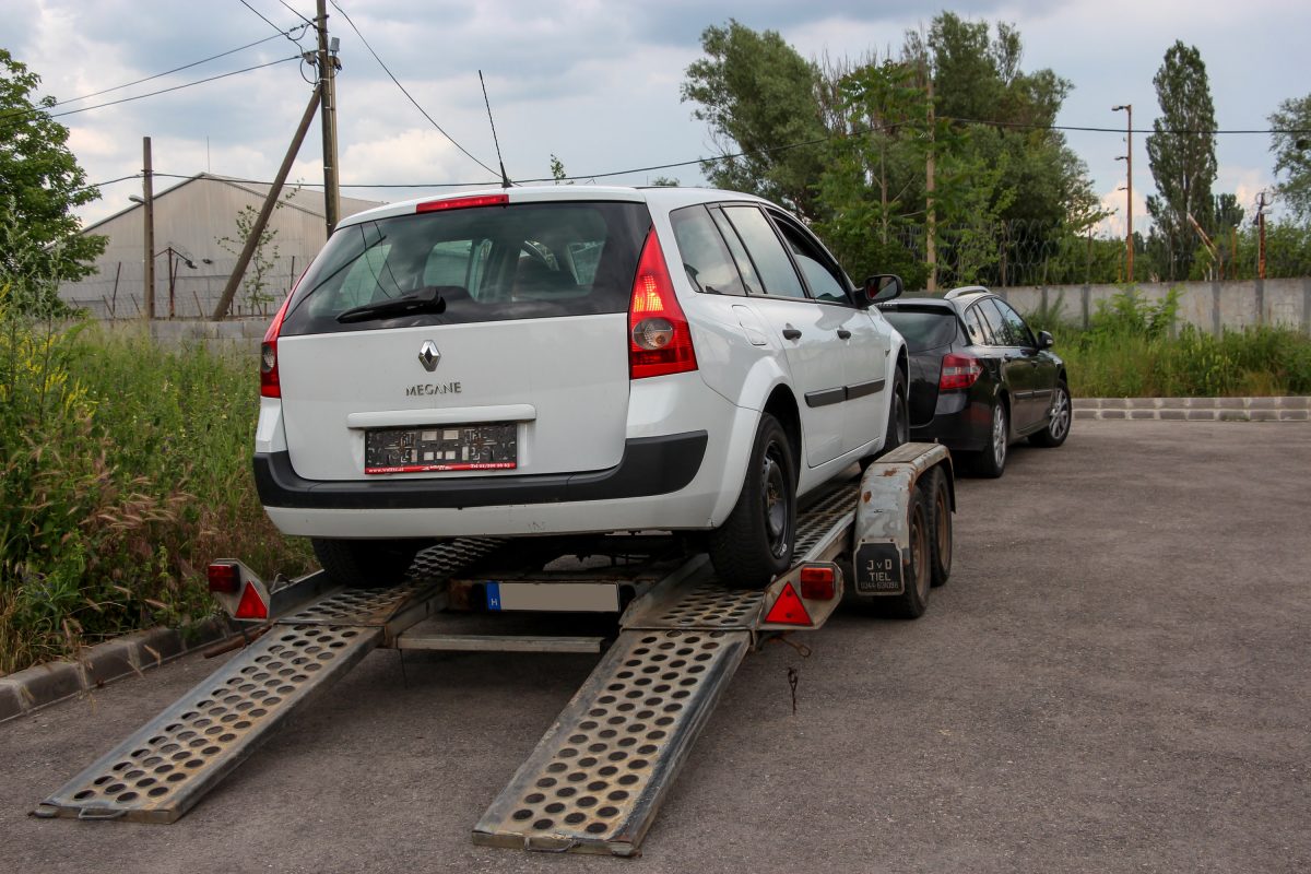 RENAULT