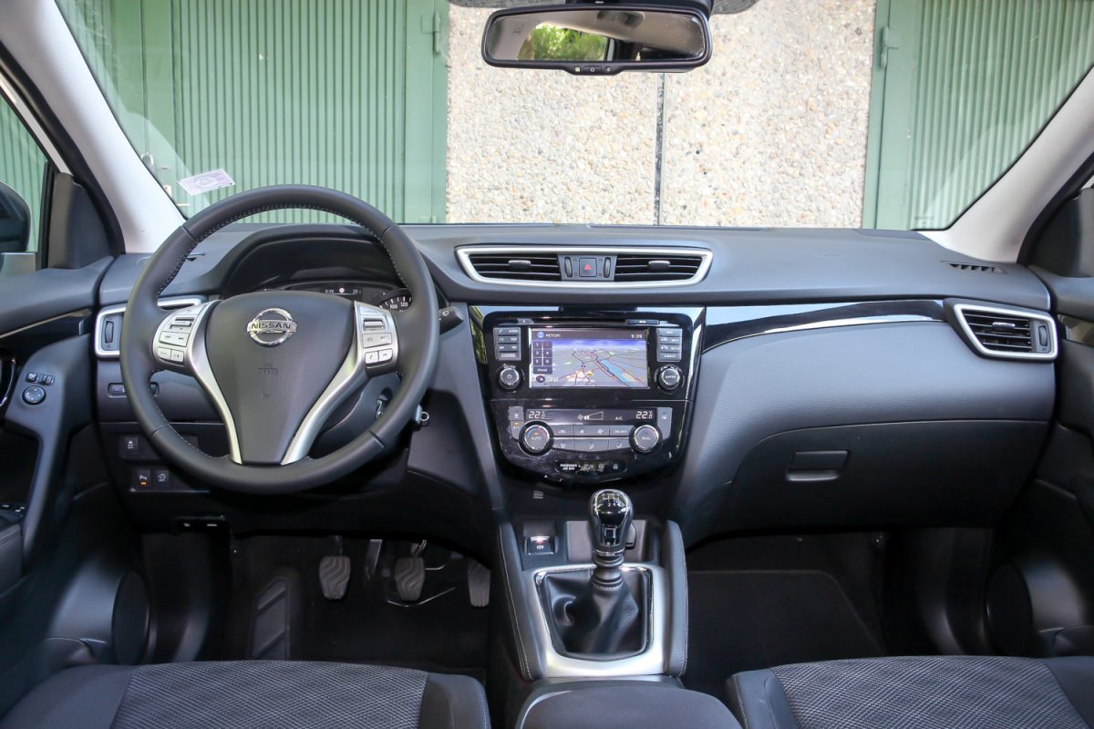 NISSAN