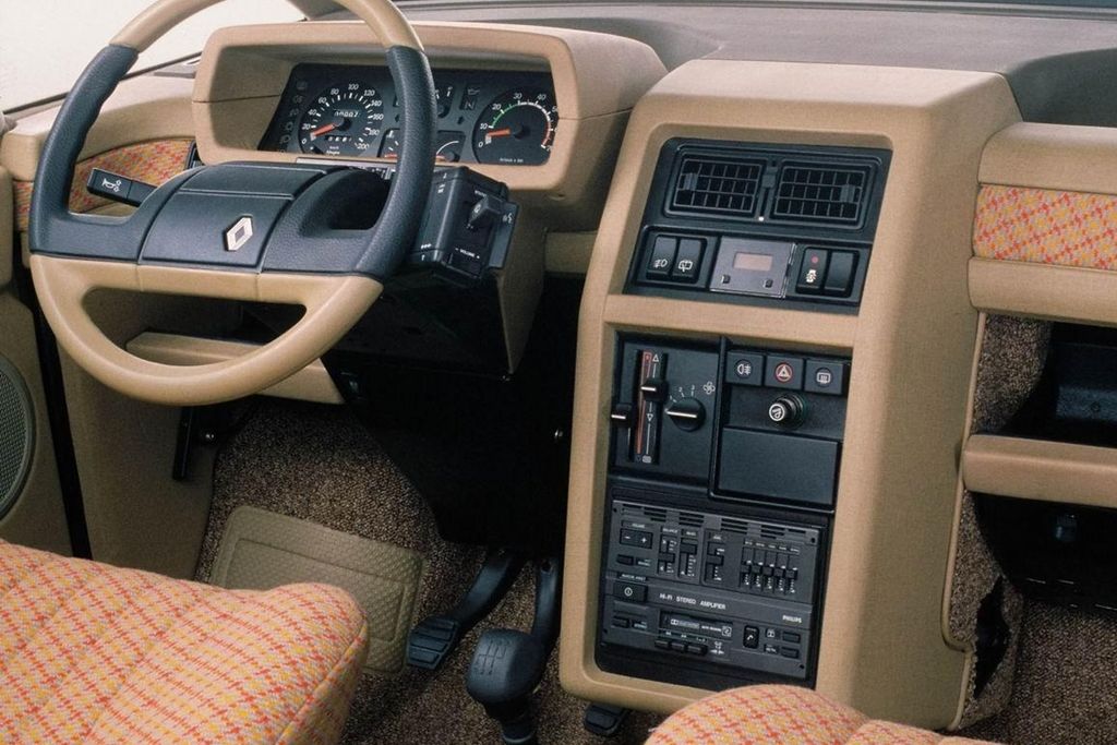 RENAULT