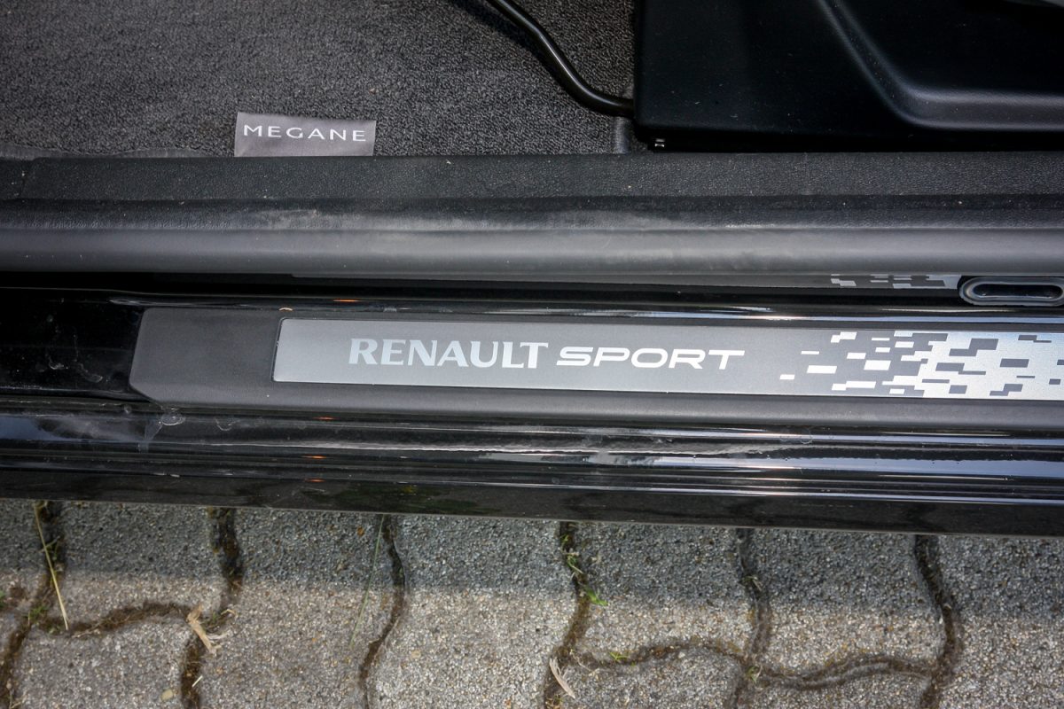 RENAULT MEGANE