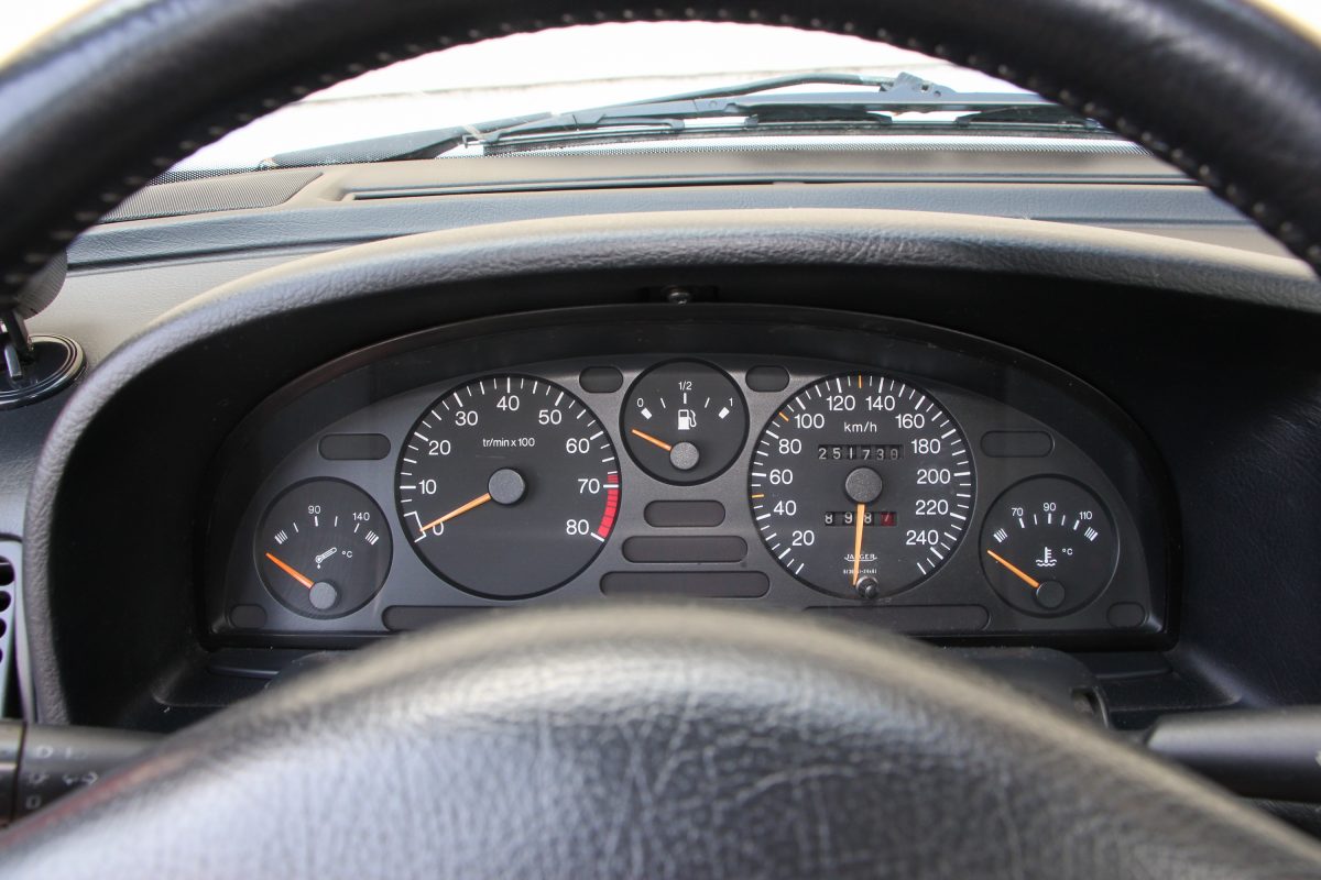 PEUGEOT 405