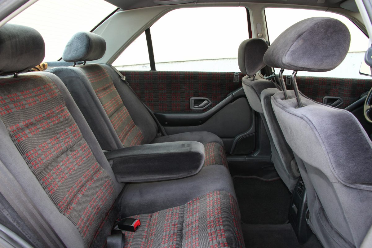 PEUGEOT 405
