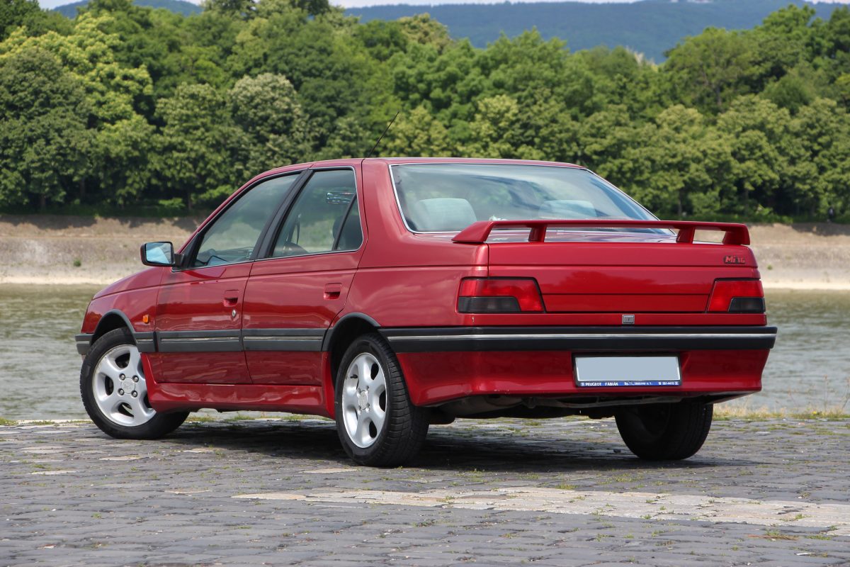 PEUGEOT 405