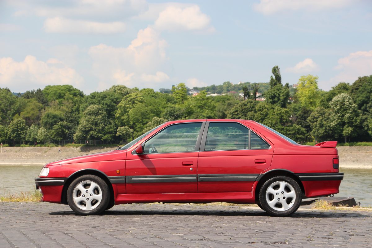 PEUGEOT 405