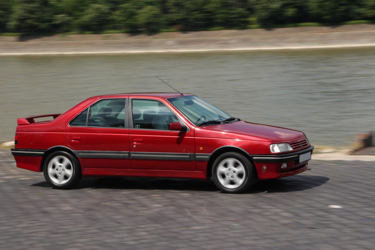 PEUGEOT 405